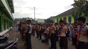 Pramuka - ekstra kulikuler wajib di Pondok pesantren almua'wanah - majalaya - Bandung