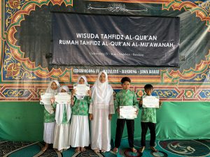 Wisuda Tahfidz RTQ Almuawanah - Majalaya